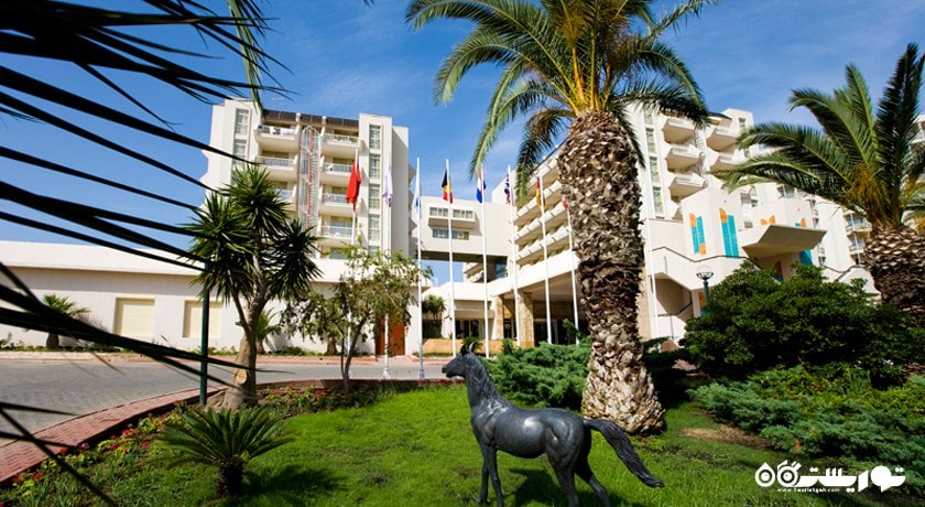 نمای ساختمان هتل دلوکس فنتسیا